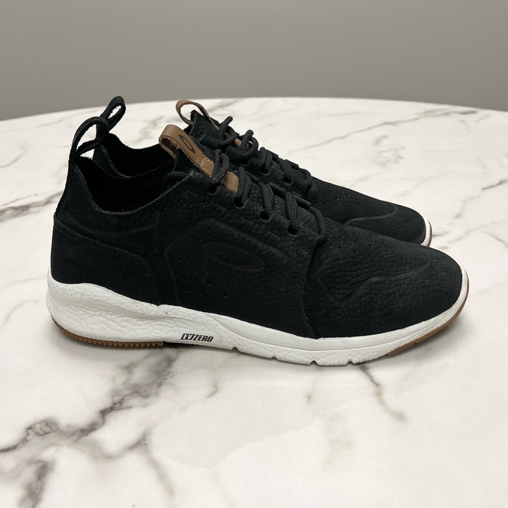 Oakley Carbon Sneakers